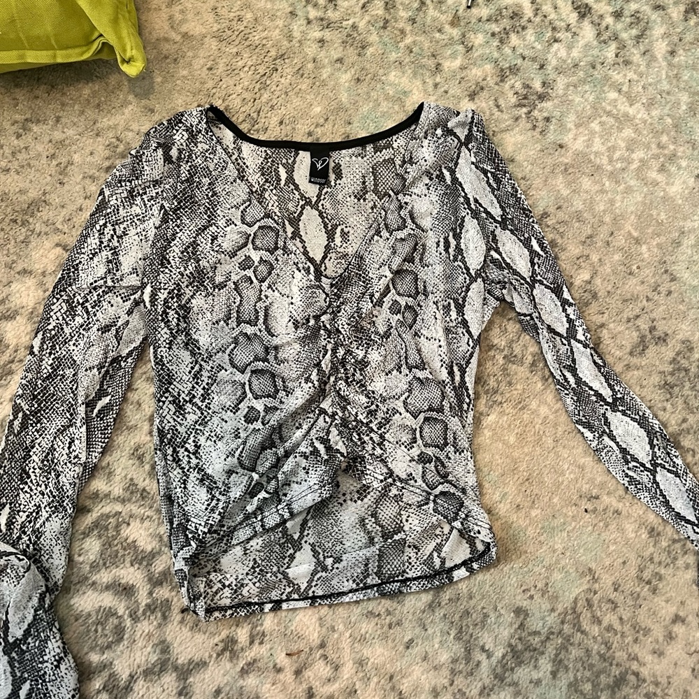 Snakeskin top with ruching in the front